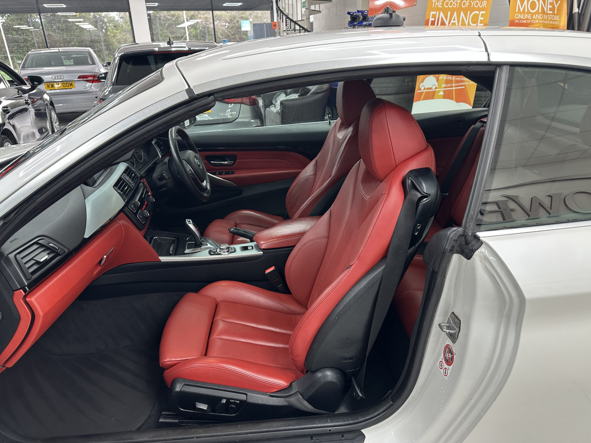 2015 BMW 420D SPORT CONVERTIBLE AUTO with LEATHER & SAT NAV