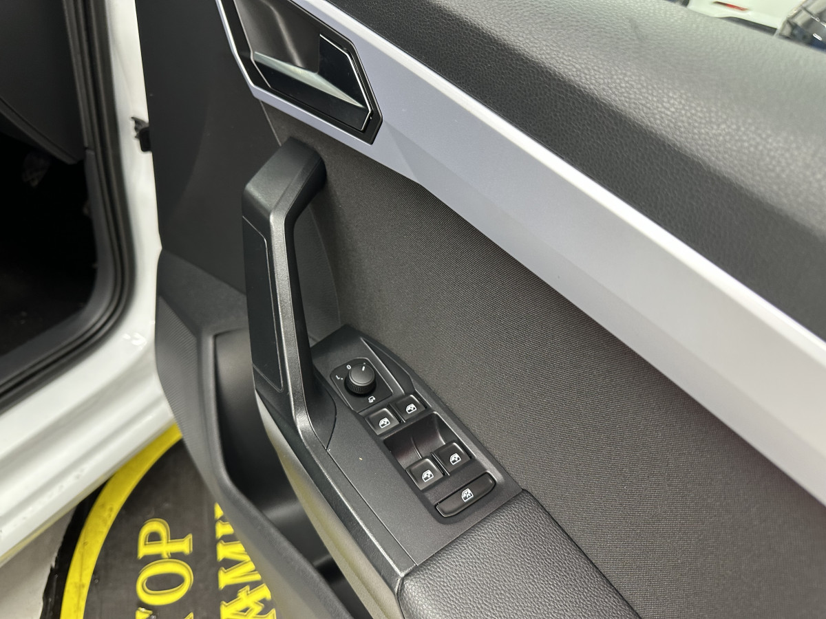 2024 (JUNE) SEAT IBIZA 1.0 Eco TSi FR — GREAT FIRST CAR — LOW INSURANCE — ONLY 28K