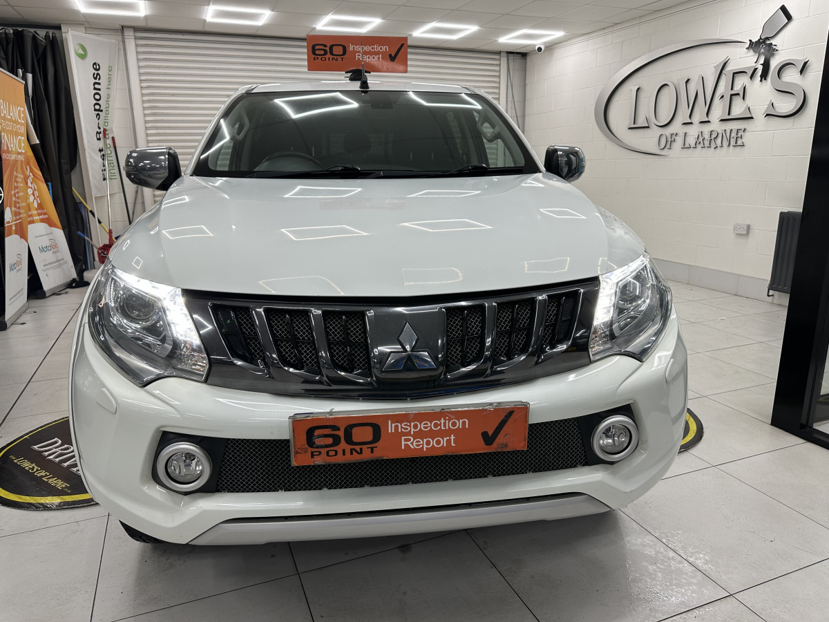 2019 (MAY) MITSUBISHI L200 DOUBLE CAB DI-D 178 4WD AUTOMATIC — with REAR HARD TOP CANOPY