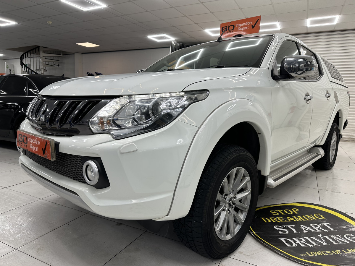 2019 (MAY) MITSUBISHI L200 DOUBLE CAB DI-D 178 4WD AUTOMATIC — with REAR HARD TOP CANOPY