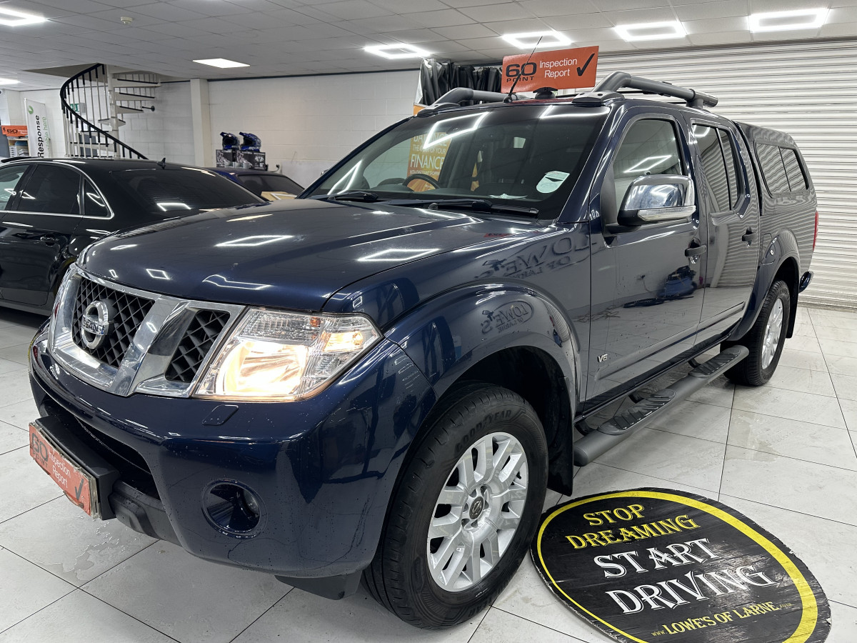 2014 NISSAN NAVARA 3.0 DCi V6 OUTLAW DOUBLE CAB PICK-UP AUTOMATIC with ONLY 84K — HEATED LEATHER, SAT NAV