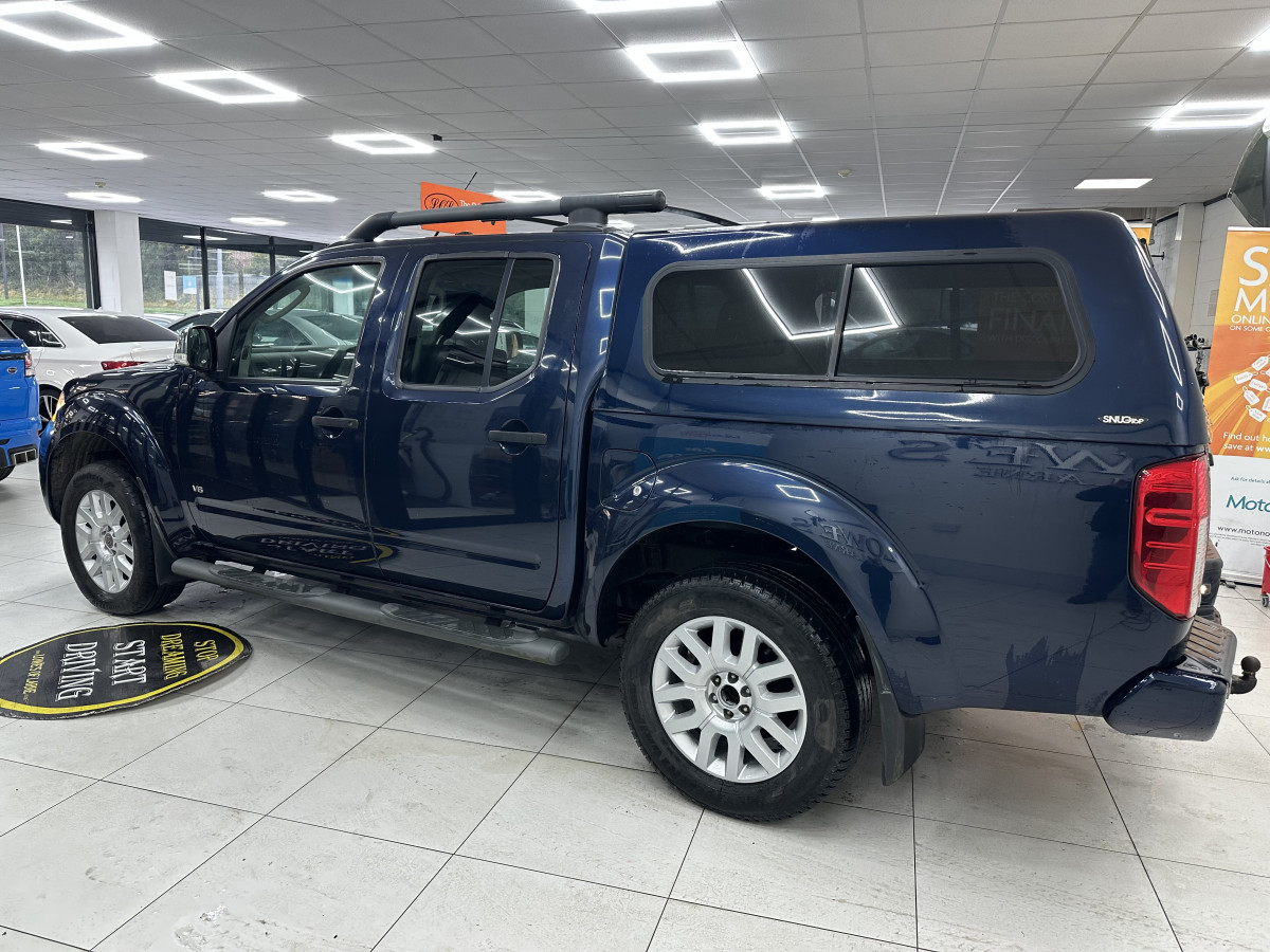 2014 NISSAN NAVARA 3.0 DCi V6 OUTLAW DOUBLE CAB PICK-UP AUTOMATIC with ONLY 84K — HEATED LEATHER, SAT NAV