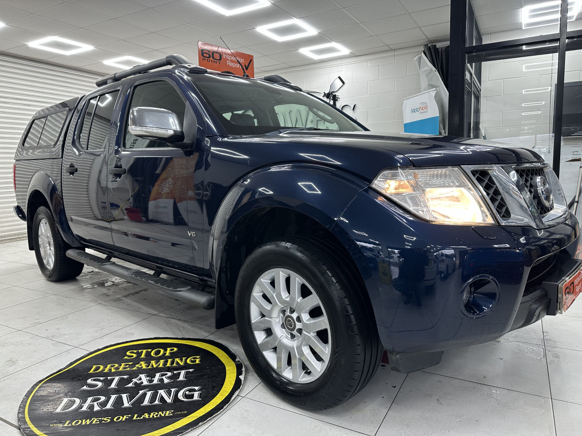 2014 NISSAN NAVARA 3.0 DCi V6 OUTLAW DOUBLE CAB PICK-UP AUTOMATIC with ONLY 84K — HEATED LEATHER, SAT NAV