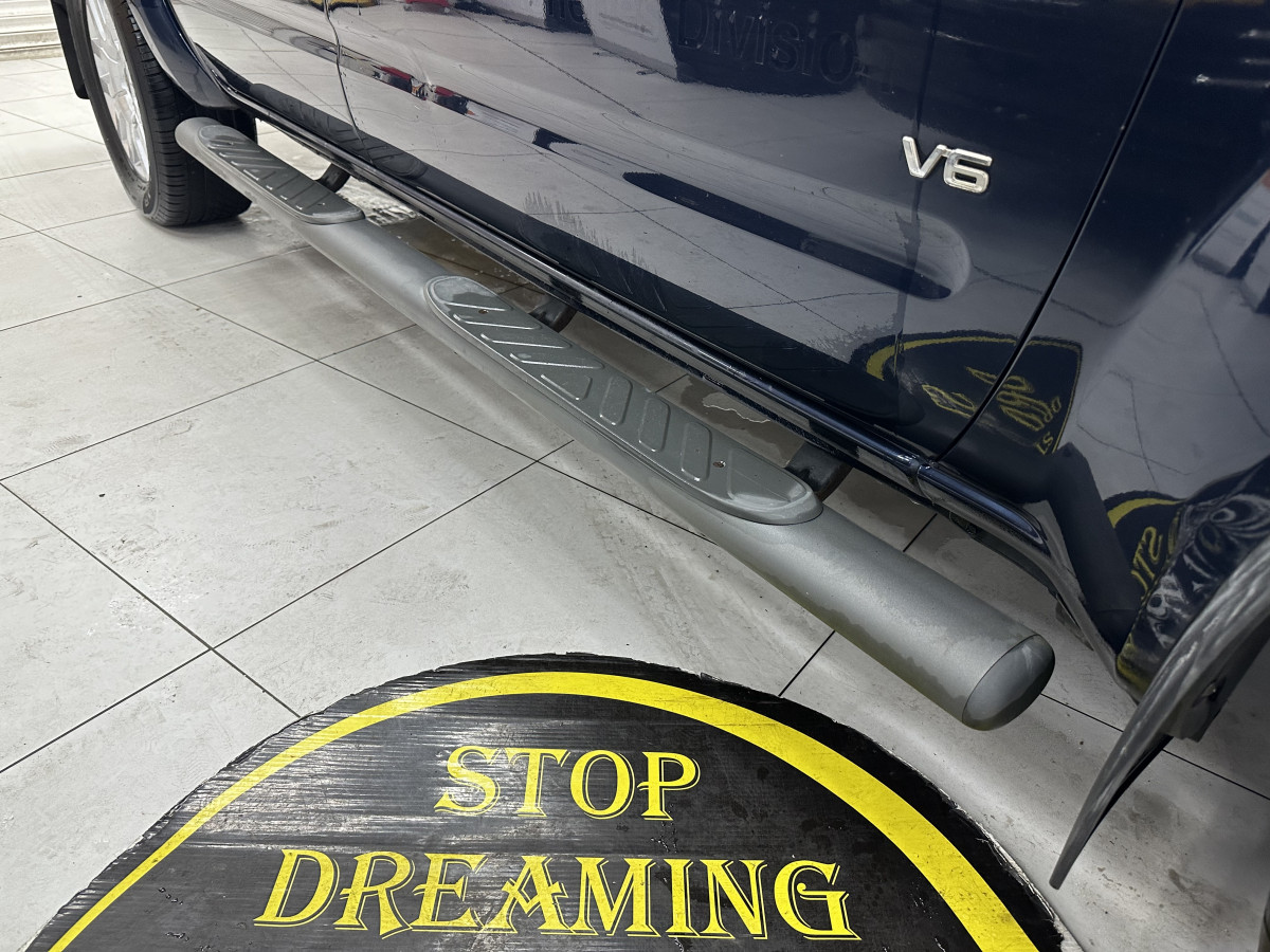 2014 NISSAN NAVARA 3.0 DCi V6 OUTLAW DOUBLE CAB PICK-UP AUTOMATIC with ONLY 84K — HEATED LEATHER, SAT NAV