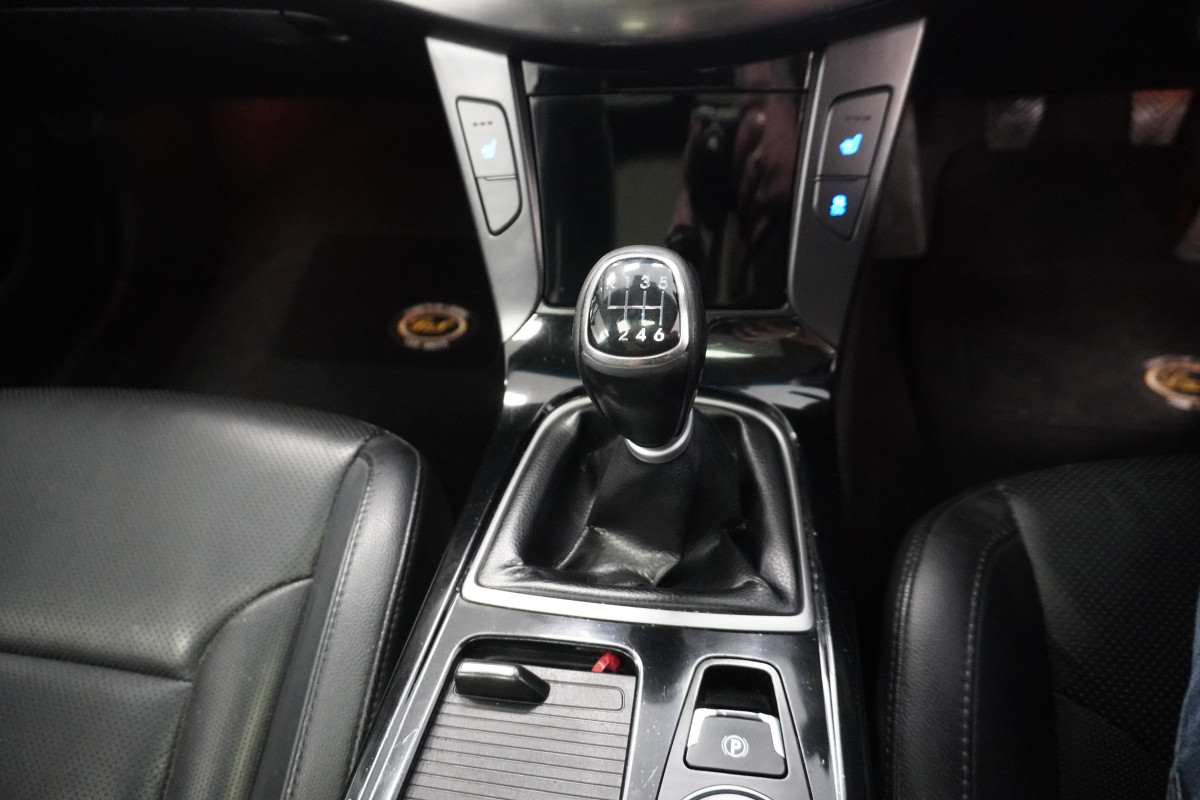 2012 (MAY) HYUNDAI i40 1.7 CRDi 136 PREMIUM ESTATE — HOT LEATHER, PANORAMIC ROOF, REAR CAMERA, SAT NAV