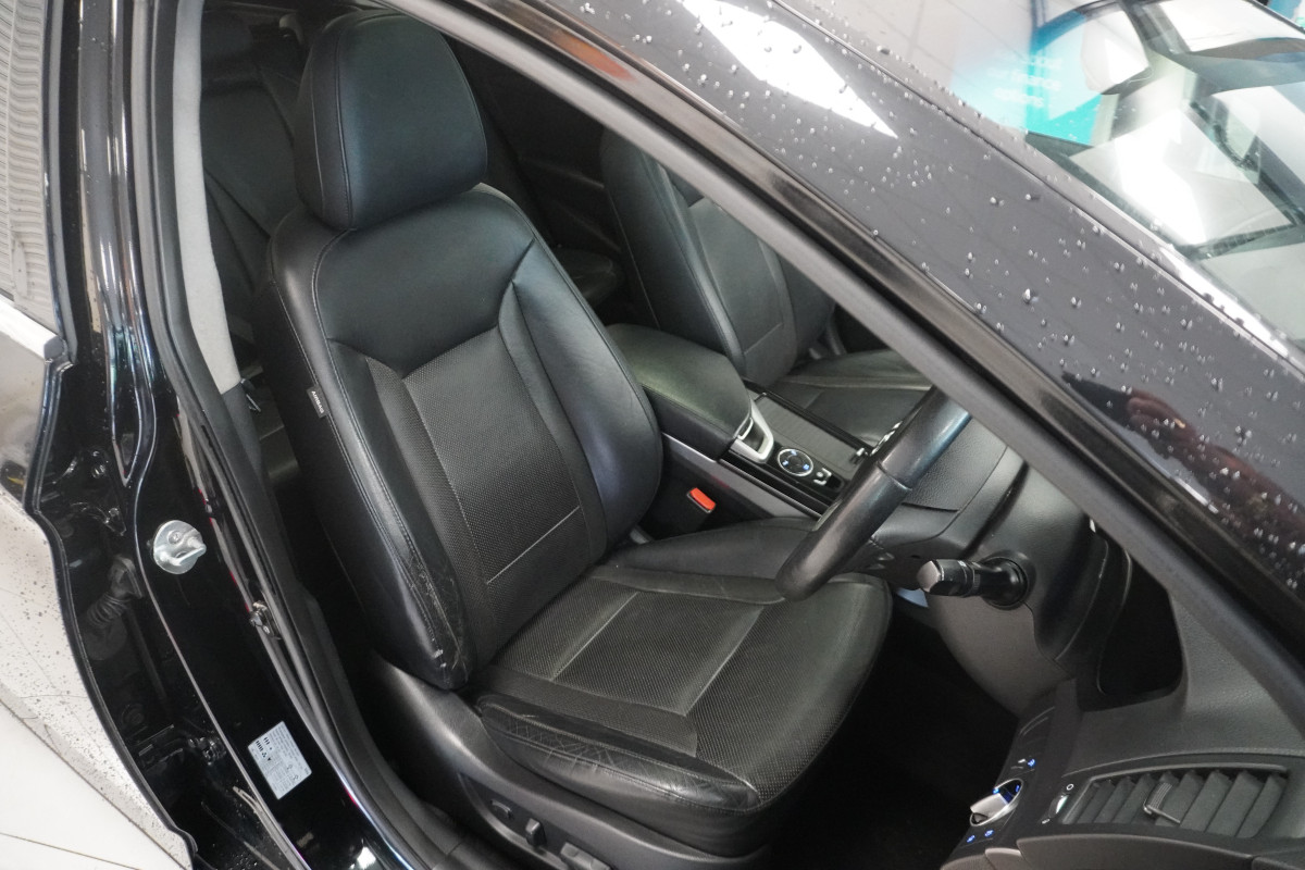 2012 (MAY) HYUNDAI i40 1.7 CRDi 136 PREMIUM ESTATE — HOT LEATHER, PANORAMIC ROOF, REAR CAMERA, SAT NAV