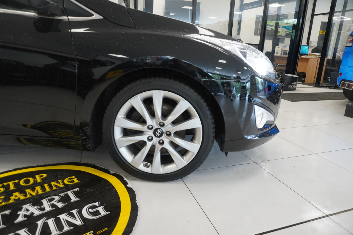 2012 (MAY) HYUNDAI i40 1.7 CRDi 136 PREMIUM ESTATE — HOT LEATHER, PANORAMIC ROOF, REAR CAMERA, SAT NAV