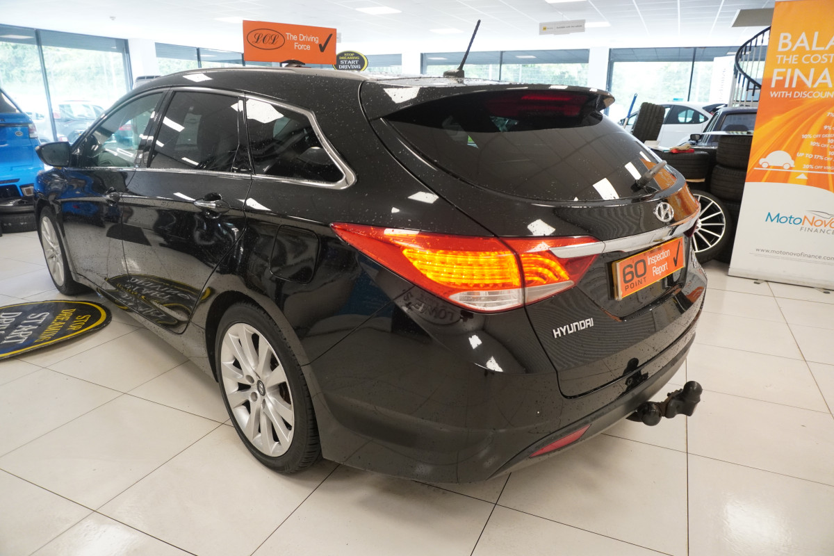 2012 (MAY) HYUNDAI i40 1.7 CRDi 136 PREMIUM ESTATE — HOT LEATHER, PANORAMIC ROOF, REAR CAMERA, SAT NAV