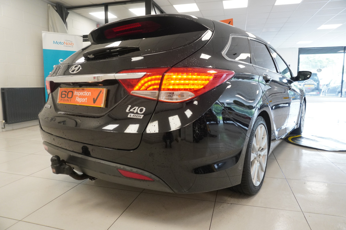 2012 (MAY) HYUNDAI i40 1.7 CRDi 136 PREMIUM ESTATE — HOT LEATHER, PANORAMIC ROOF, REAR CAMERA, SAT NAV