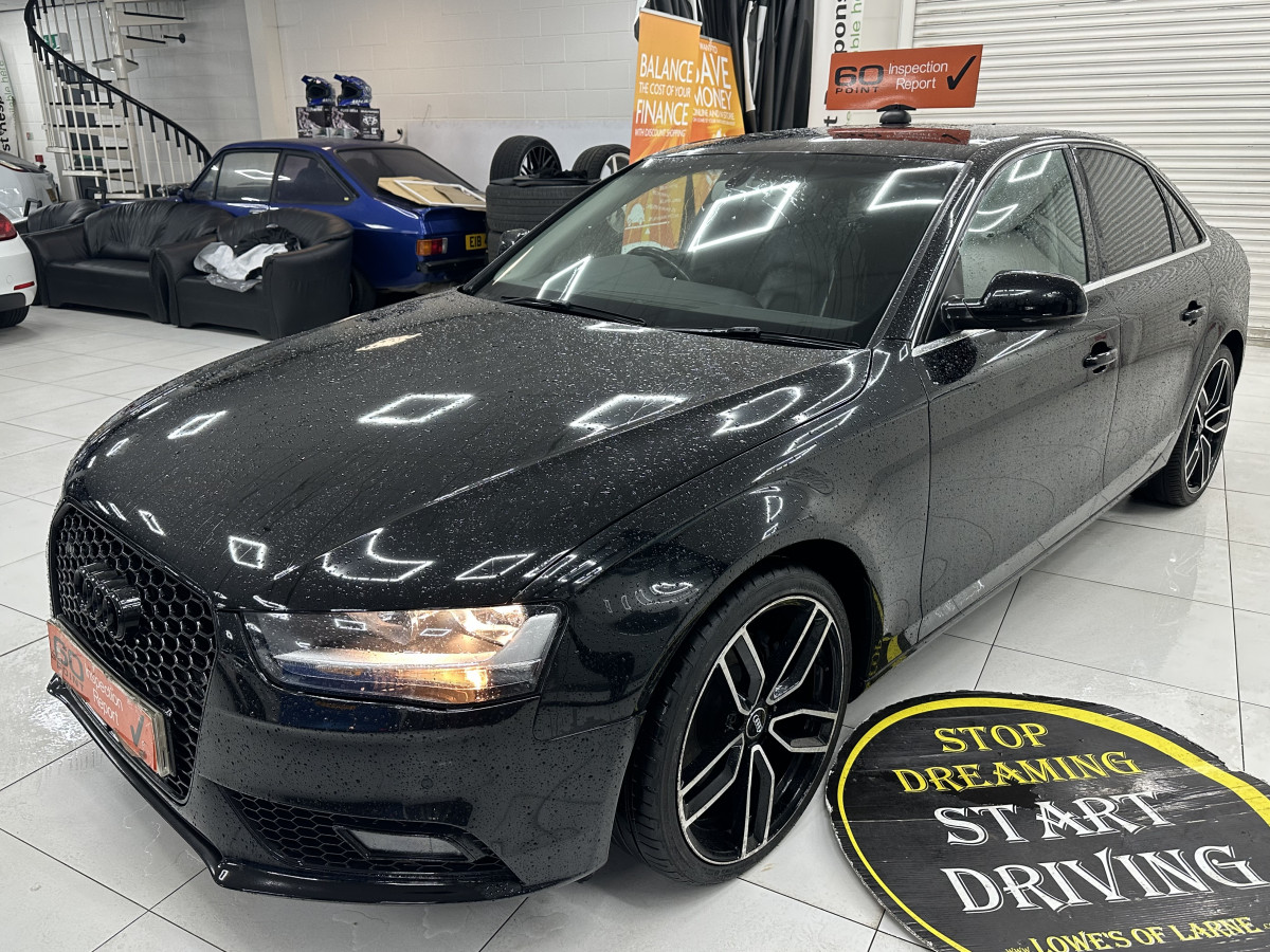 2014 AUDI A4 2.0 TDi TECHNIK with BLACK LEATHER & SAT NAV