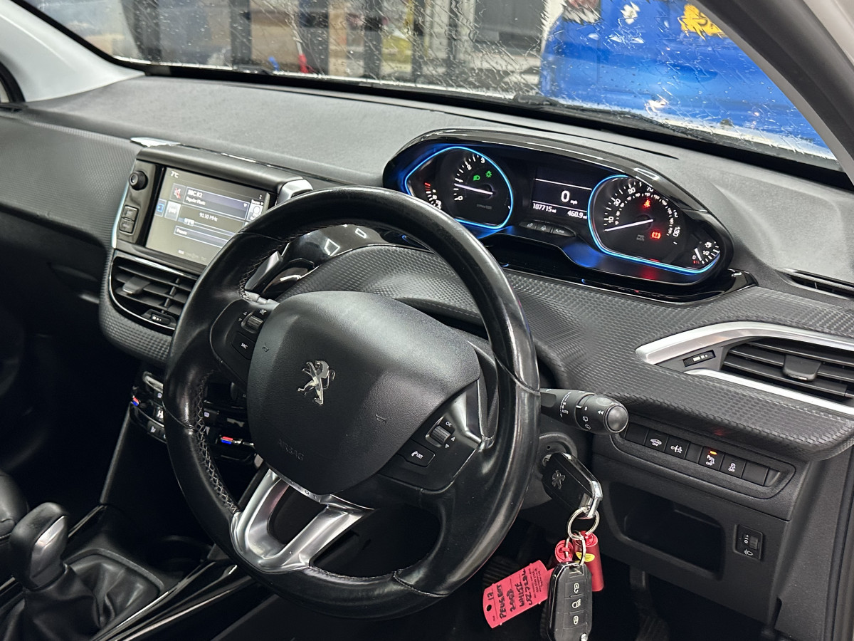 2017 PEUGEOT 2008 1.2 PURETECH ALLURE