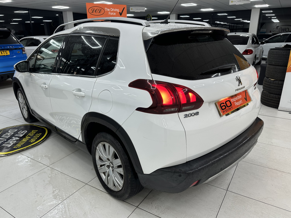 2017 PEUGEOT 2008 1.2 PURETECH ALLURE