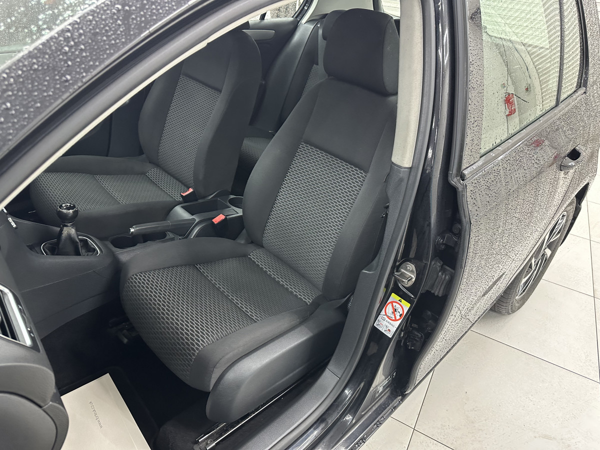 2009 (JUNE) VW GOLF 1.6 S 5 DOOR