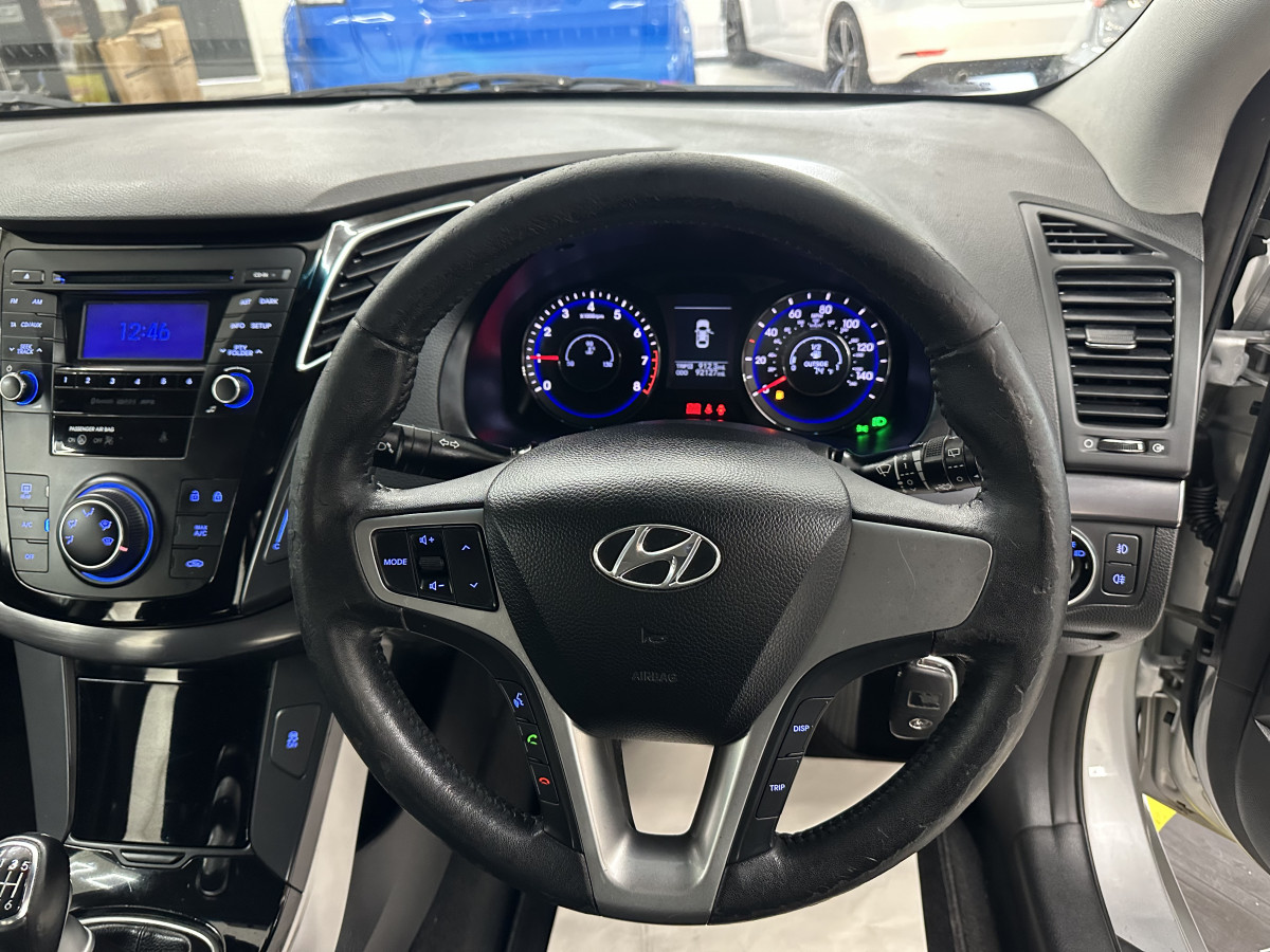 2012 HYUNDAI i40 1.6 GDi 135 BLUE DRIVE ACTIVE ESTATE with ONLY 89K