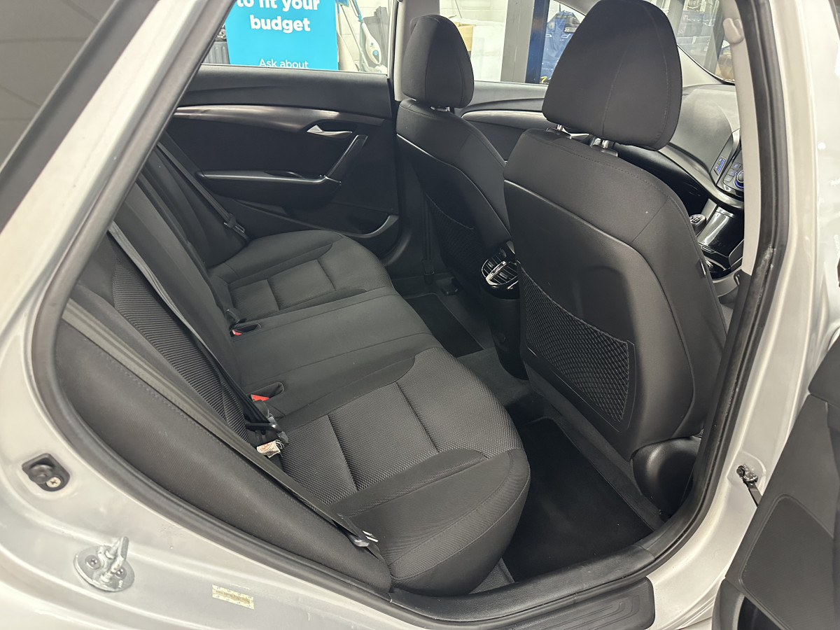 2012 HYUNDAI i40 1.6 GDi 135 BLUE DRIVE ACTIVE ESTATE with ONLY 89K