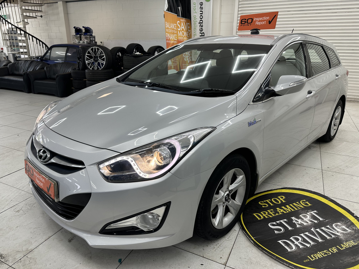 2012 HYUNDAI i40 1.6 GDi 135 BLUE DRIVE ACTIVE ESTATE with ONLY 89K