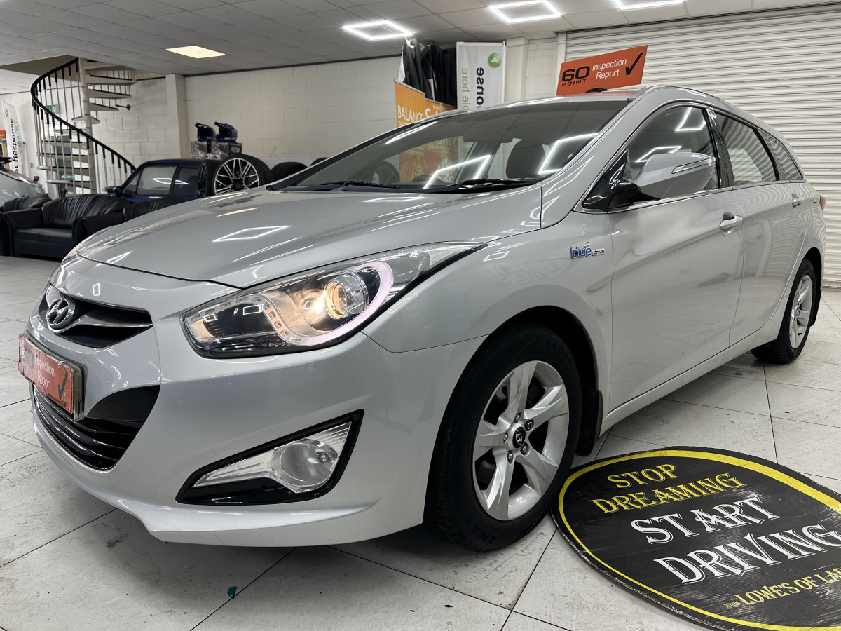 2012 HYUNDAI i40 1.6 GDi 135 BLUE DRIVE ACTIVE ESTATE with ONLY 89K