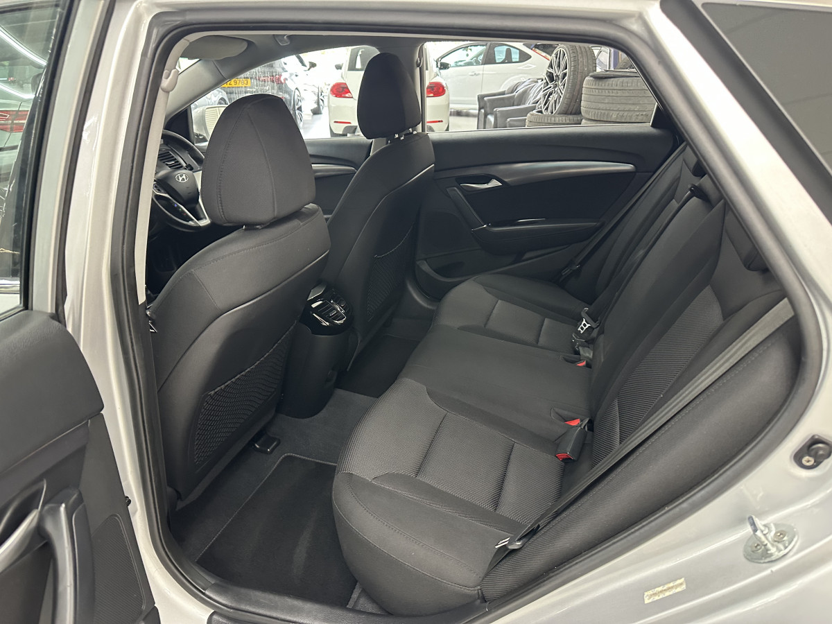 2012 HYUNDAI i40 1.6 GDi 135 BLUE DRIVE ACTIVE ESTATE with ONLY 89K