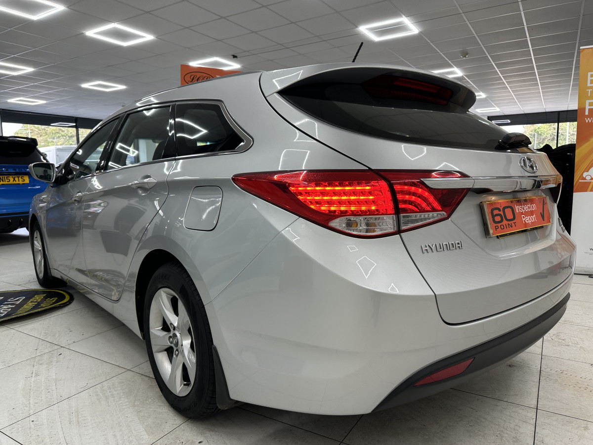 2012 HYUNDAI i40 1.6 GDi 135 BLUE DRIVE ACTIVE ESTATE with ONLY 89K