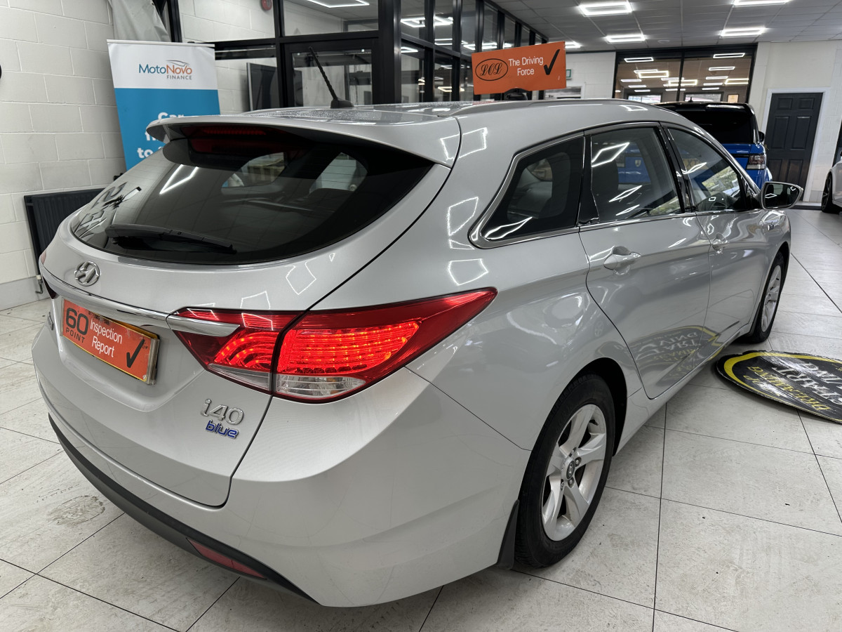 2012 HYUNDAI i40 1.6 GDi 135 BLUE DRIVE ACTIVE ESTATE with ONLY 89K