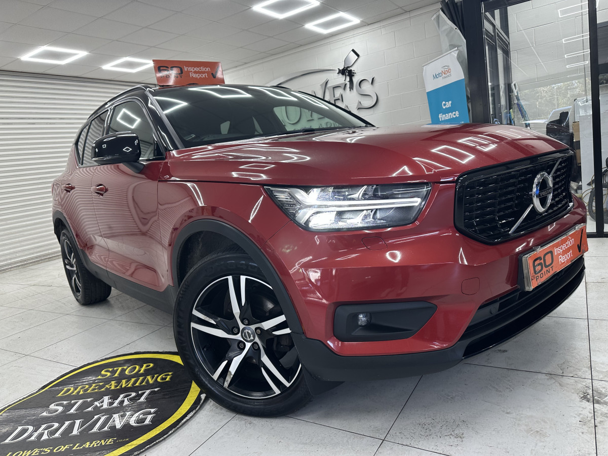 2019 (JULY) VOLVO XC40 2.0 INSCRIPTION D3 R DESIGN with BLACK LEATHER & SAT NAV