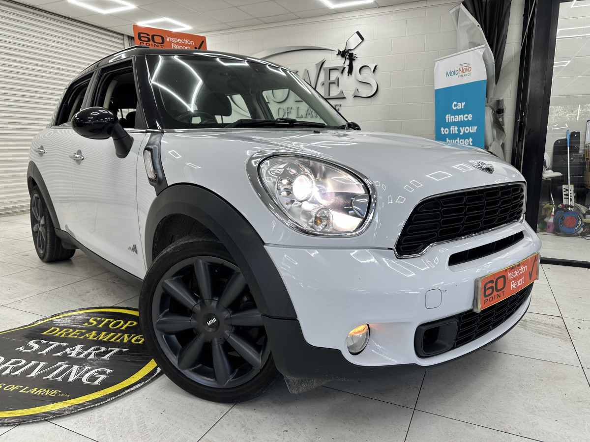 2014 MINI COOPER SD ALL4 DIESEL — 4 WHEEL DRIVER, BLACK LEATHER