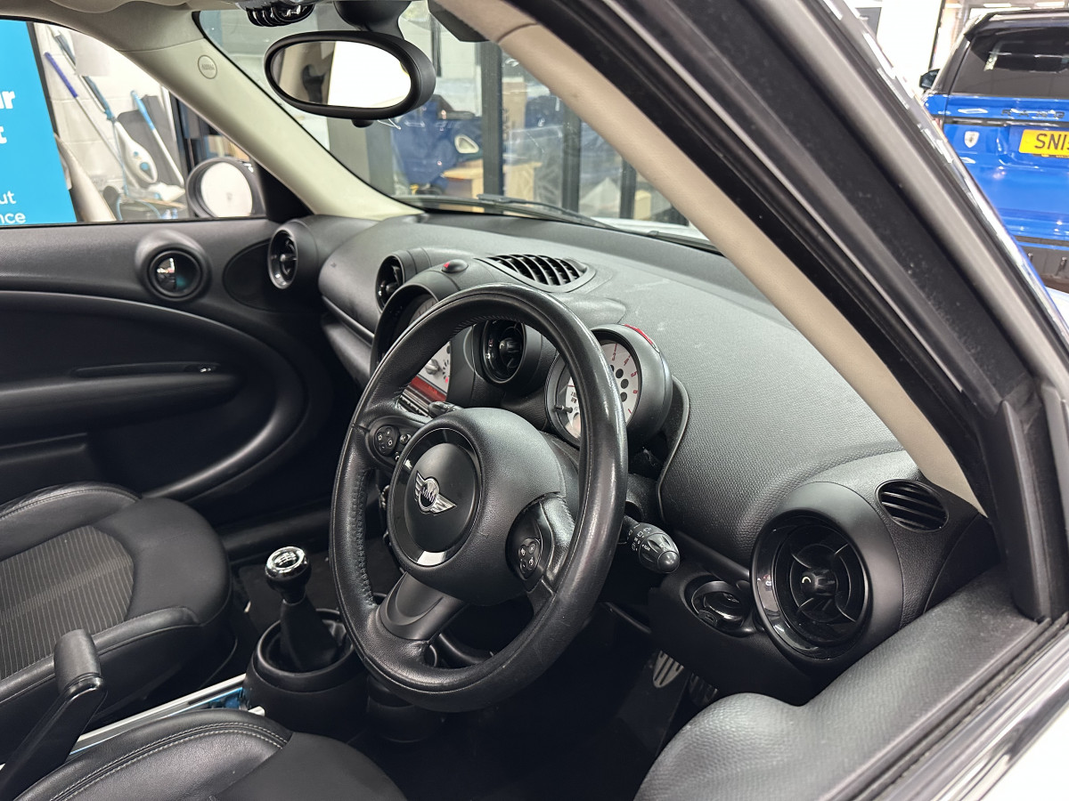 2014 MINI COOPER SD ALL4 DIESEL — 4 WHEEL DRIVER, BLACK LEATHER