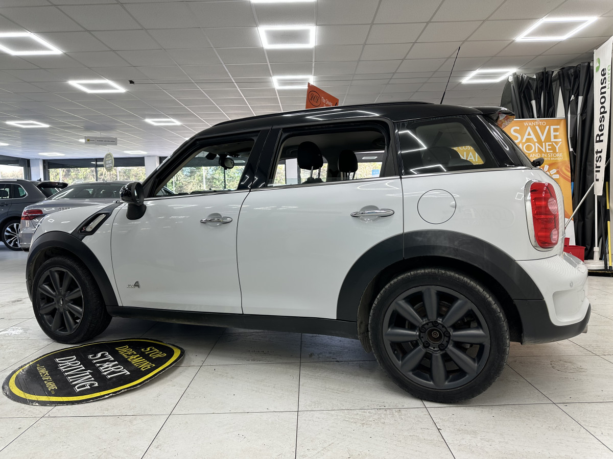 2014 MINI COOPER SD ALL4 DIESEL — 4 WHEEL DRIVER, BLACK LEATHER