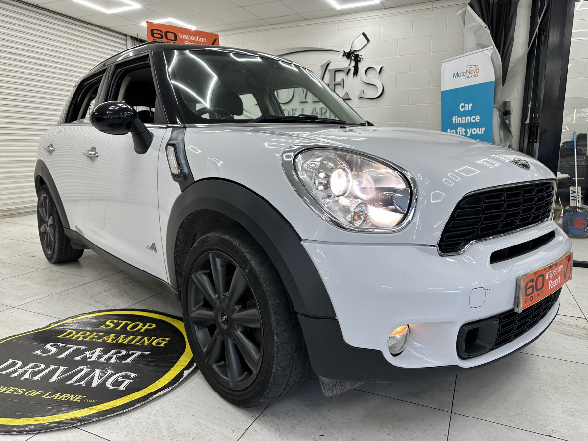 2014 MINI COOPER SD ALL4 DIESEL — 4 WHEEL DRIVER, BLACK LEATHER