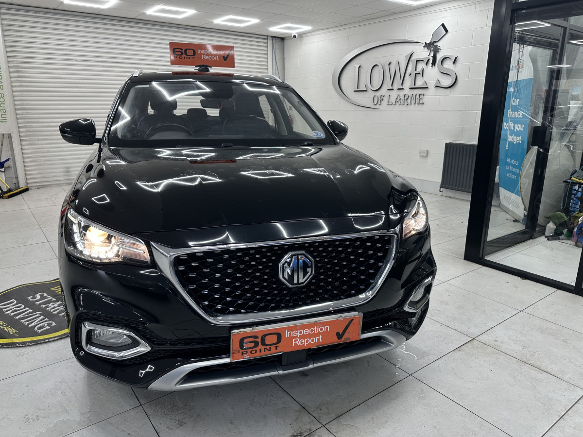 2023 MG HS 1.5 TGDi EXCITE — HOT BLACK LEATHER, SAT NAV