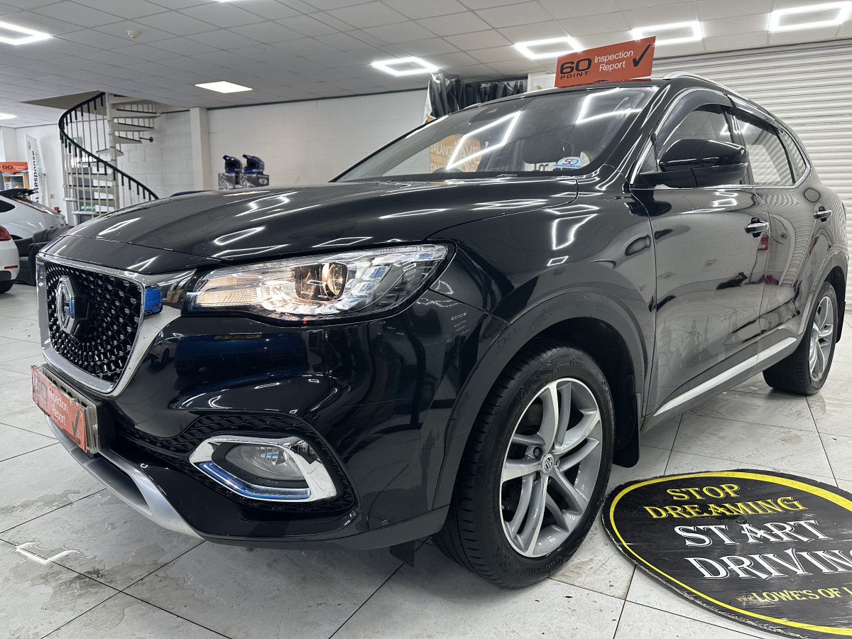 2023 MG HS 1.5 TGDi EXCITE — HOT BLACK LEATHER, SAT NAV