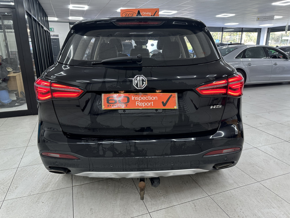 2023 MG HS 1.5 TGDi EXCITE — HOT BLACK LEATHER, SAT NAV