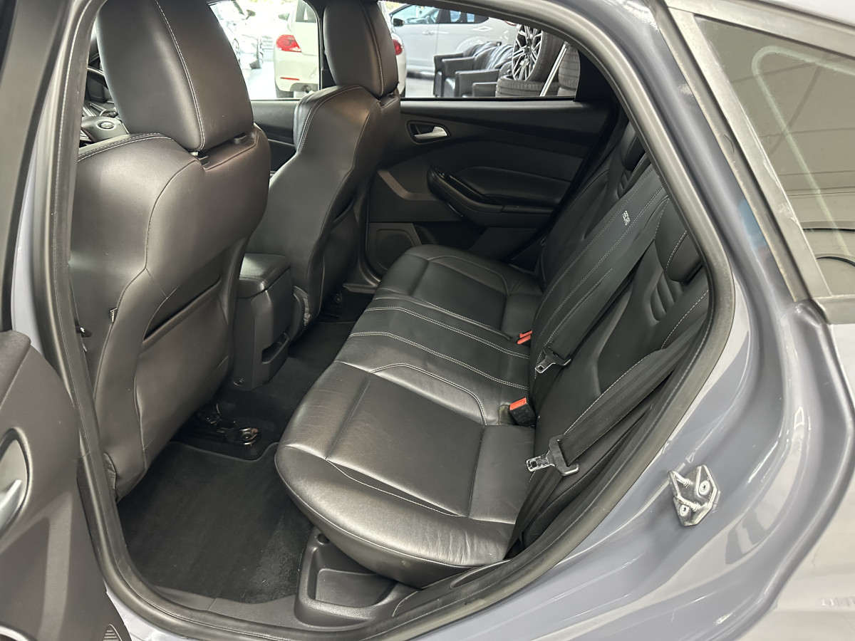 2015 (APRIL) FORD FOCUS 2.0 TDCi ST-3 185BHP — FINISHED in NARDO GREY with BLACK LEATHER RECARO TRIM