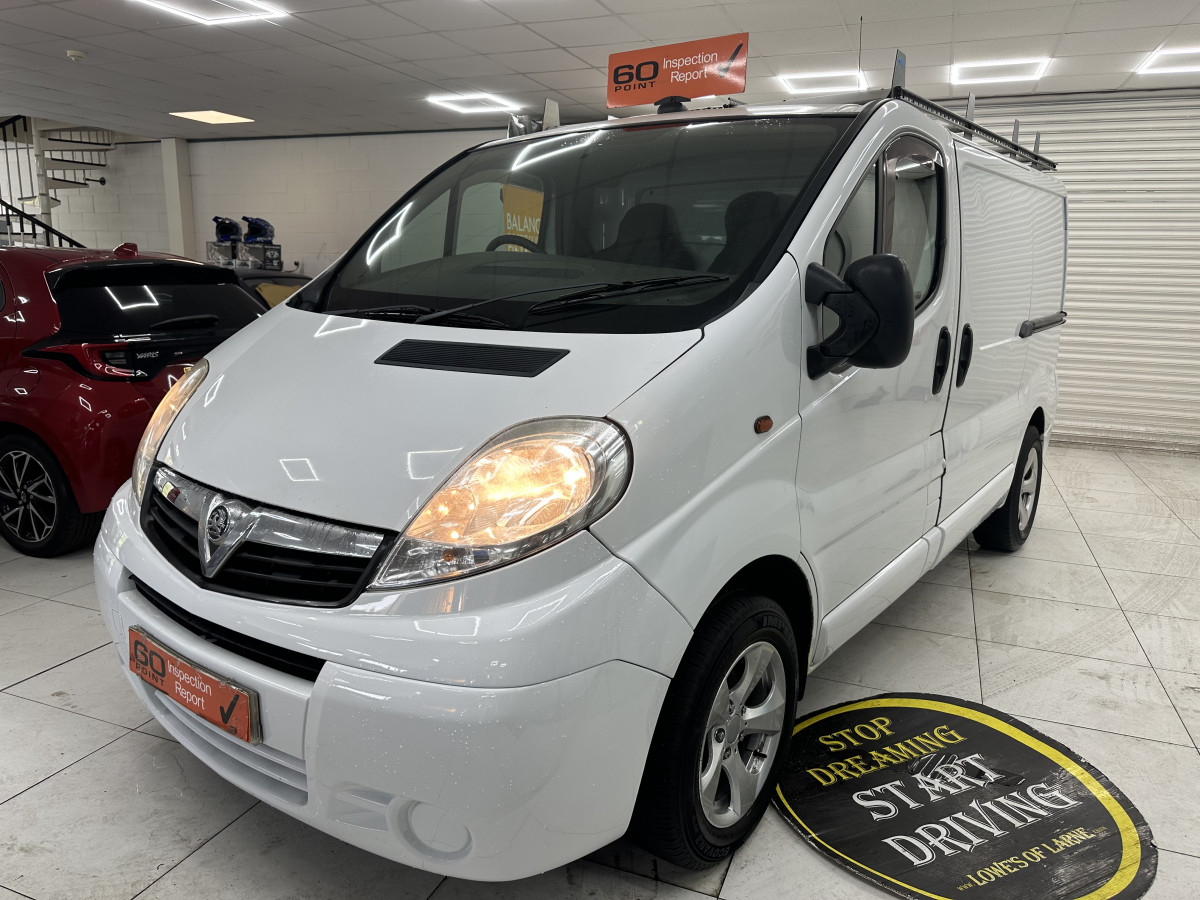 2010 VAUXHALL VIVARO 2.0 CDTi 2700 — COLOUR CODED BUMPERS — PSVd UNTIL FEB 2027