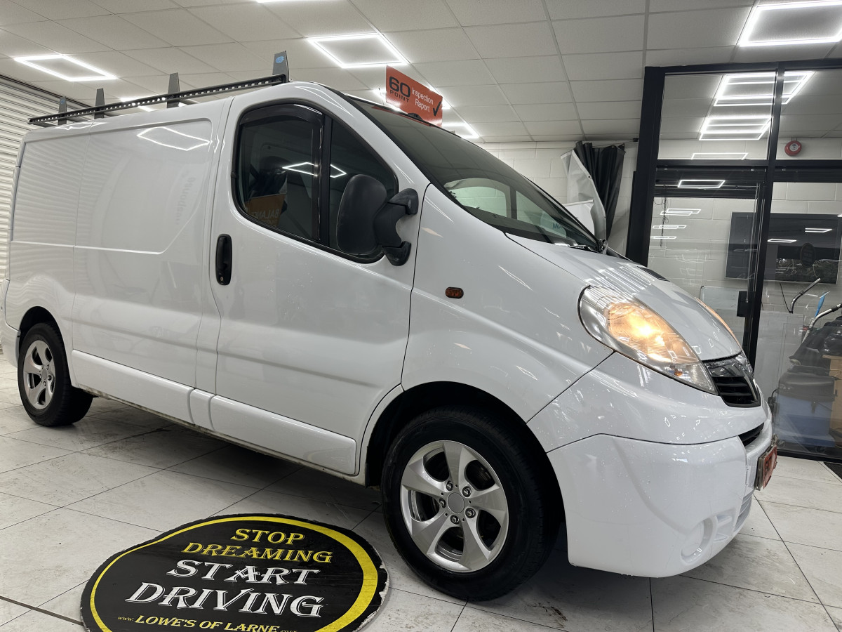 2010 VAUXHALL VIVARO 2.0 CDTi 2700 — COLOUR CODED BUMPERS — PSVd UNTIL FEB 2027