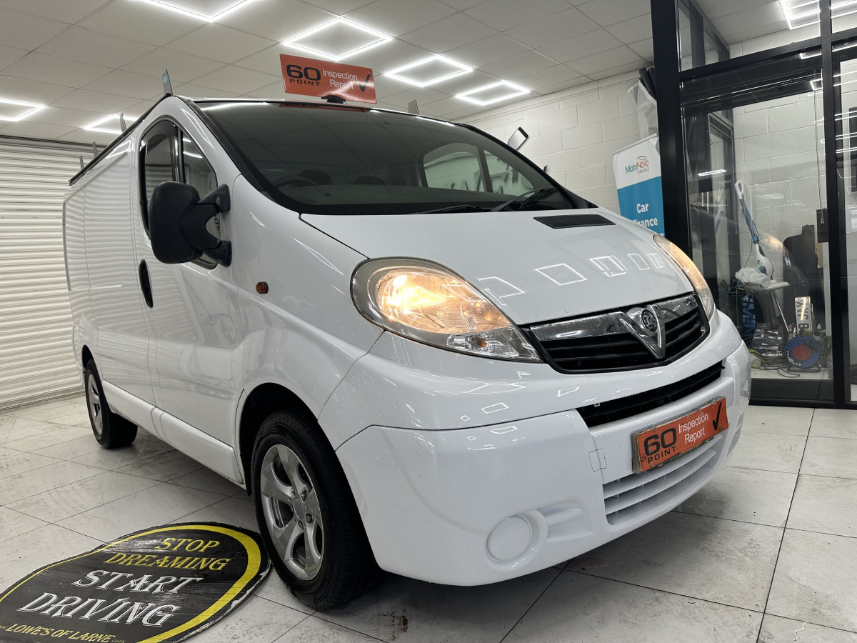 2010 VAUXHALL VIVARO 2.0 CDTi 2700 — COLOUR CODED BUMPERS — PSVd UNTIL FEB 2027