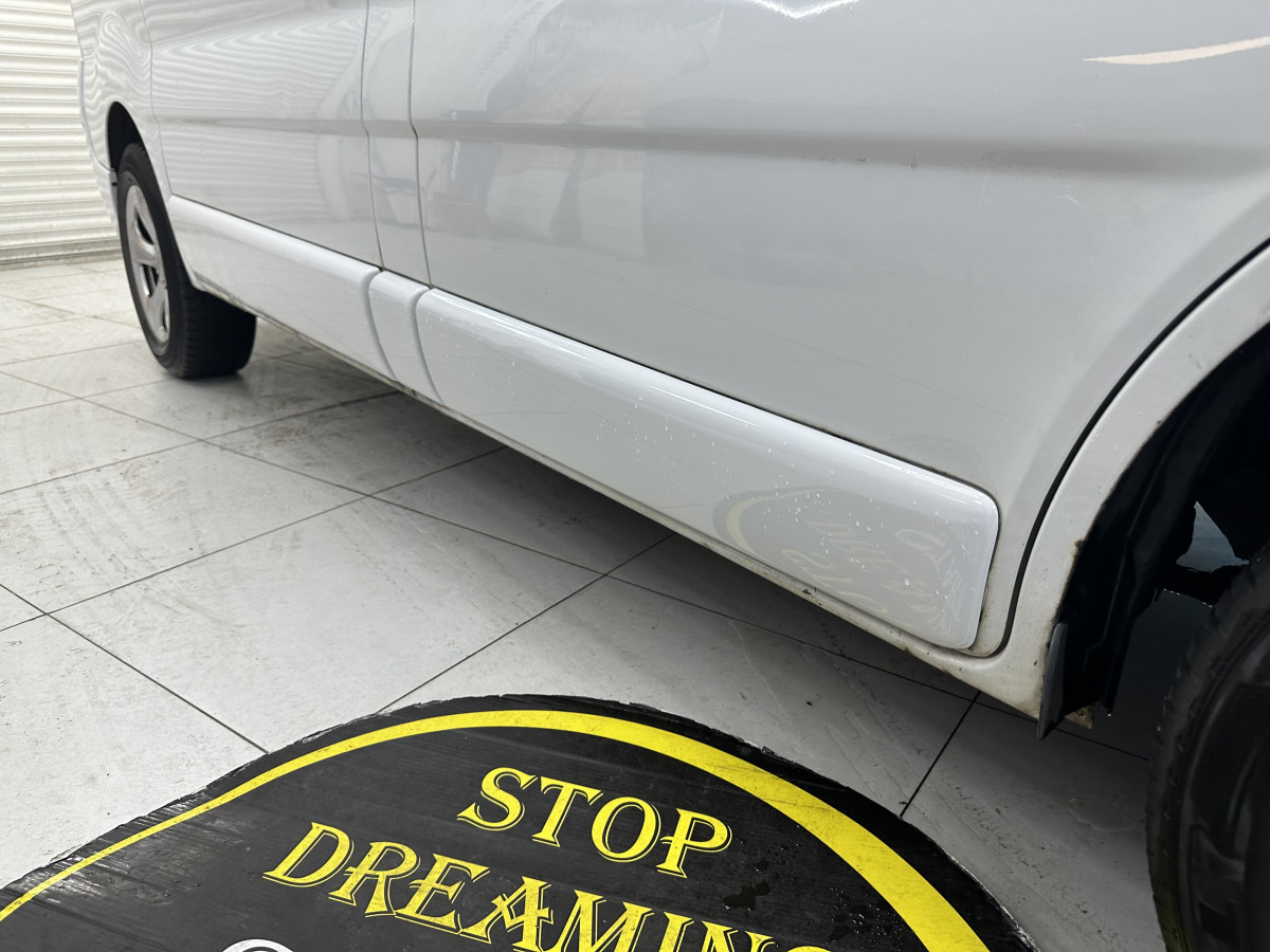 2010 VAUXHALL VIVARO 2.0 CDTi 2700 — COLOUR CODED BUMPERS — PSVd UNTIL FEB 2027