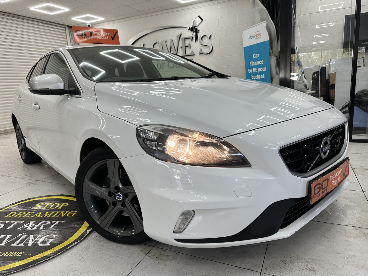 2015 VOLVO V40 2.0 D3 (120) R DESIGN — MOTd UNTIL 10th MARCH 2027 — ONLY £20 TAX