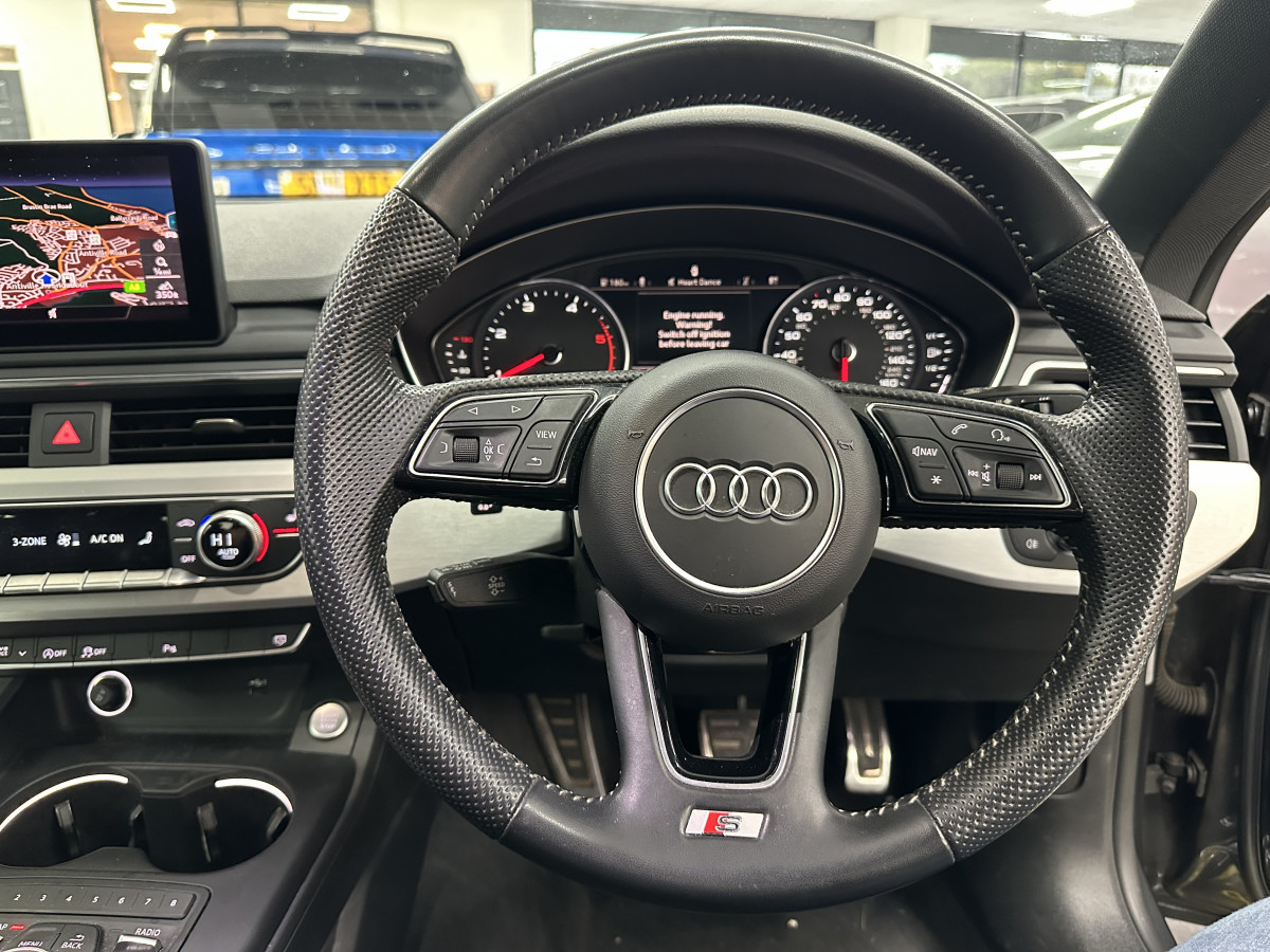 2020 (OCT) AUDI A5 2.0 TDi 40 S LINE SPORTBACK S TRONIC AUTO — BLACK LEATHER & SAT NAV