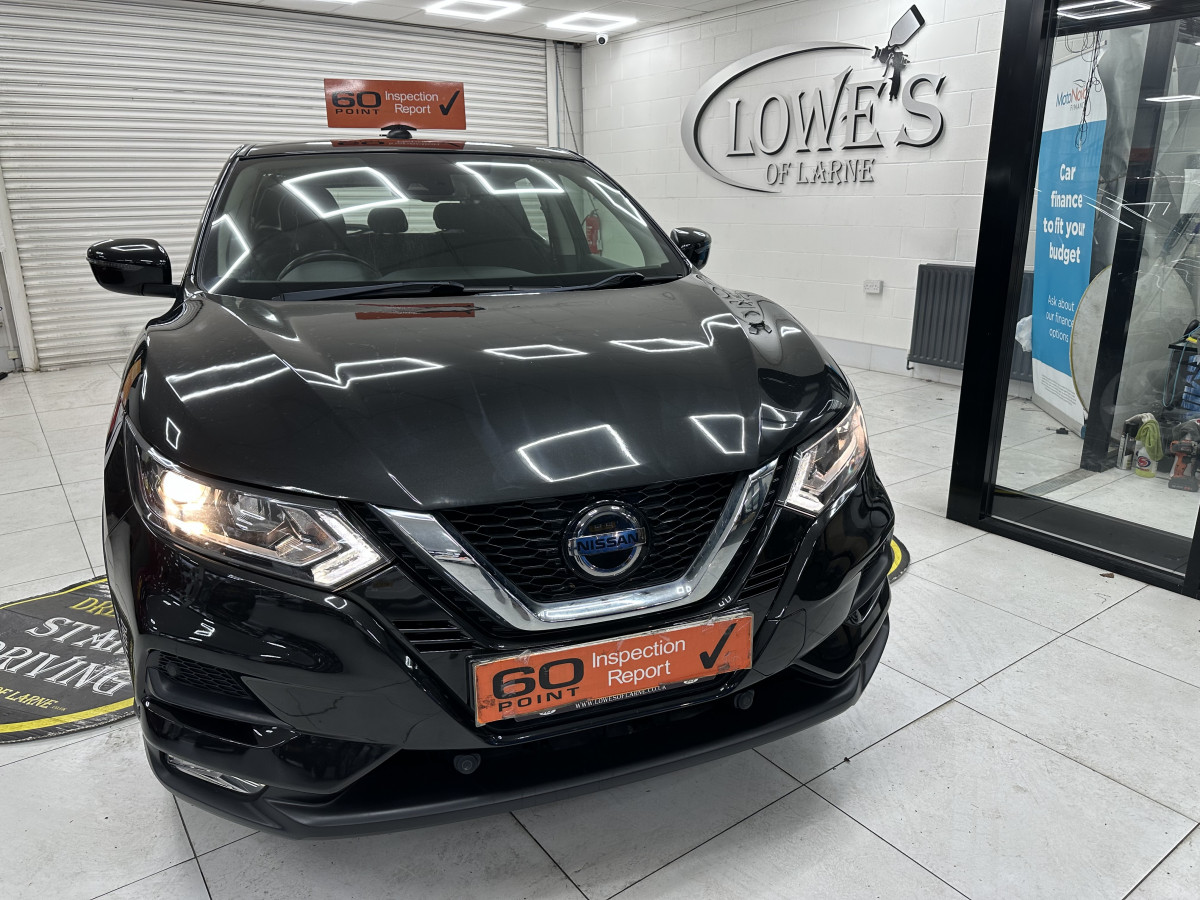 2019 NISSAN QASHQAI 1.5 DCi ACENTA PREMIUM with SAT NAV & REAR CAMERA (ONE OWNER & FSH)