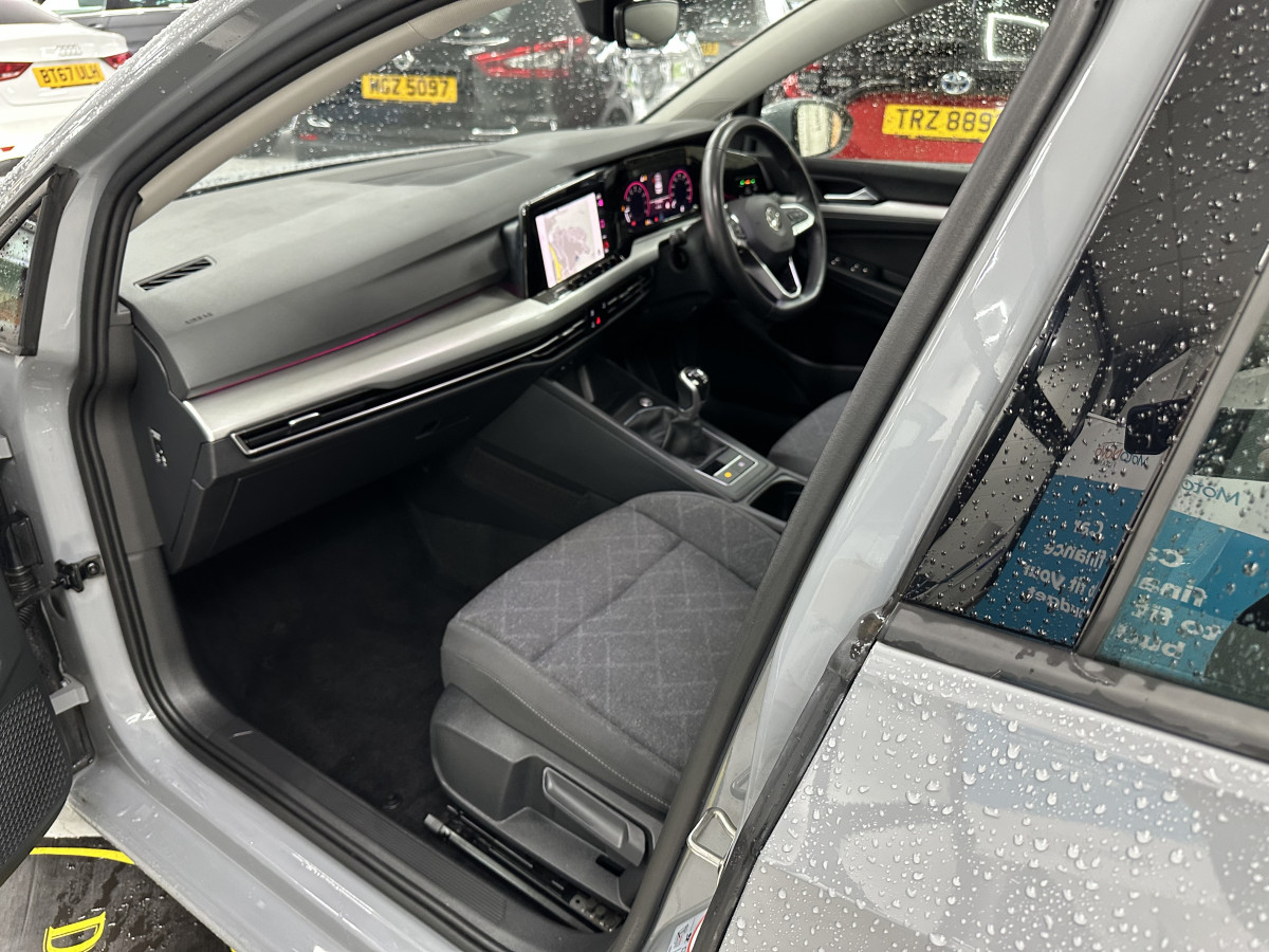2020 VW GOLF 1.5 TSi LIFE FINISHED in NARDO GREY with ONLY 69K