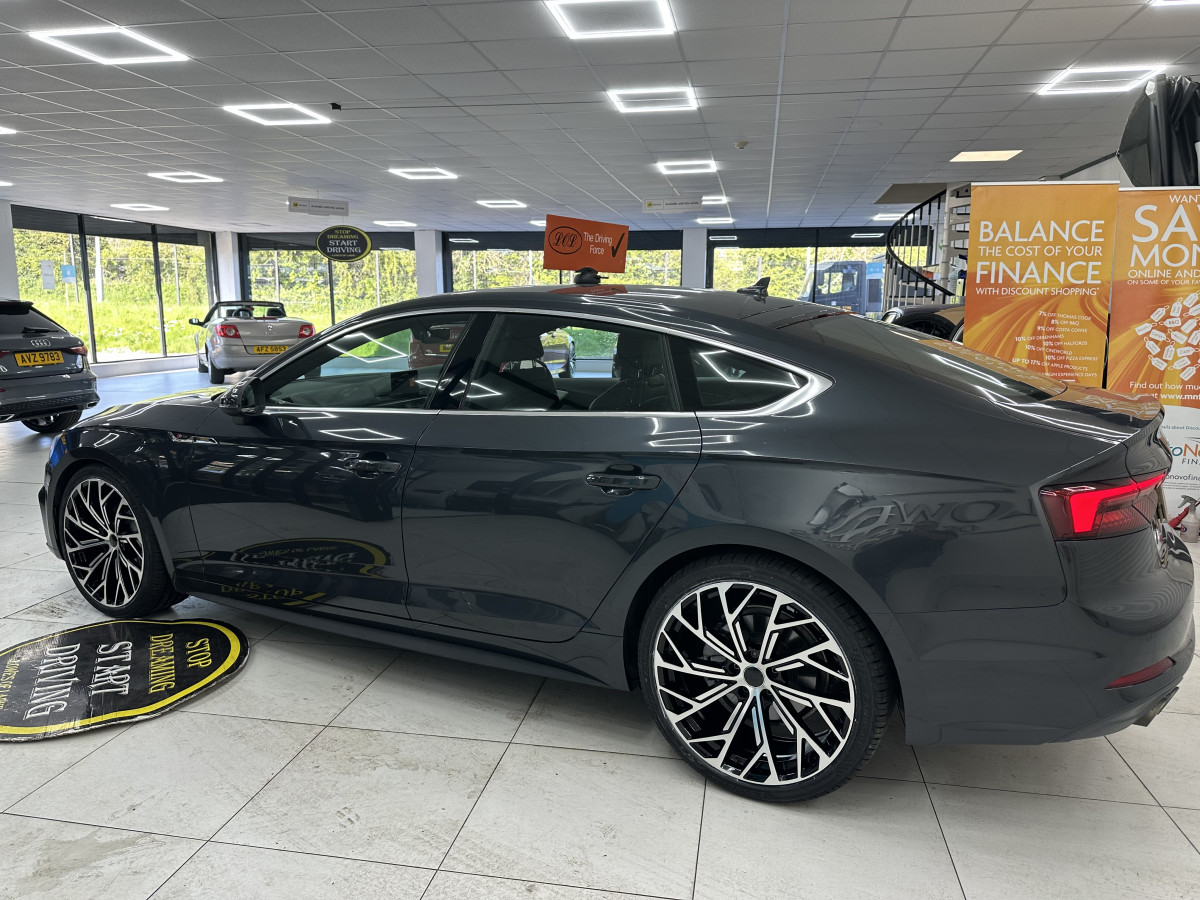 2020 (OCT) AUDI A5 2.0 TDi 40 S LINE SPORTBACK S TRONIC AUTO — BLACK LEATHER & SAT NAV