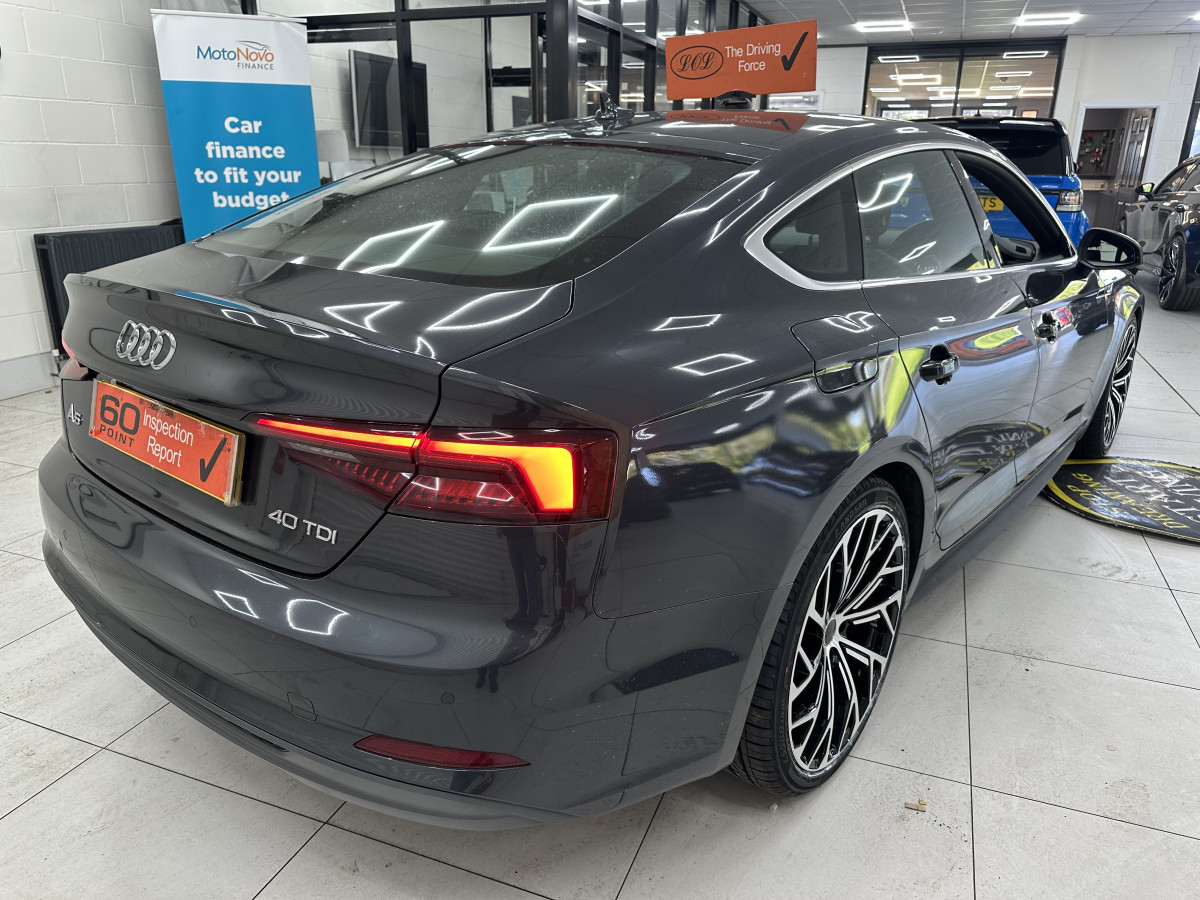 2020 (OCT) AUDI A5 2.0 TDi 40 S LINE SPORTBACK S TRONIC AUTO — BLACK LEATHER & SAT NAV