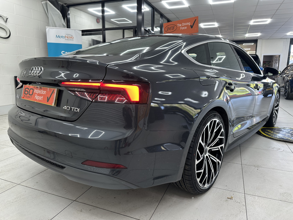 2020 (OCT) AUDI A5 2.0 TDi 40 S LINE SPORTBACK S TRONIC AUTO — BLACK LEATHER & SAT NAV