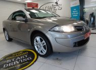 2010 RENAULT MEGANE 1.5 DCi DYNAMIQUE S CONVERTIBLE with ONLY 52,000 MILES — BLACK LEATHER