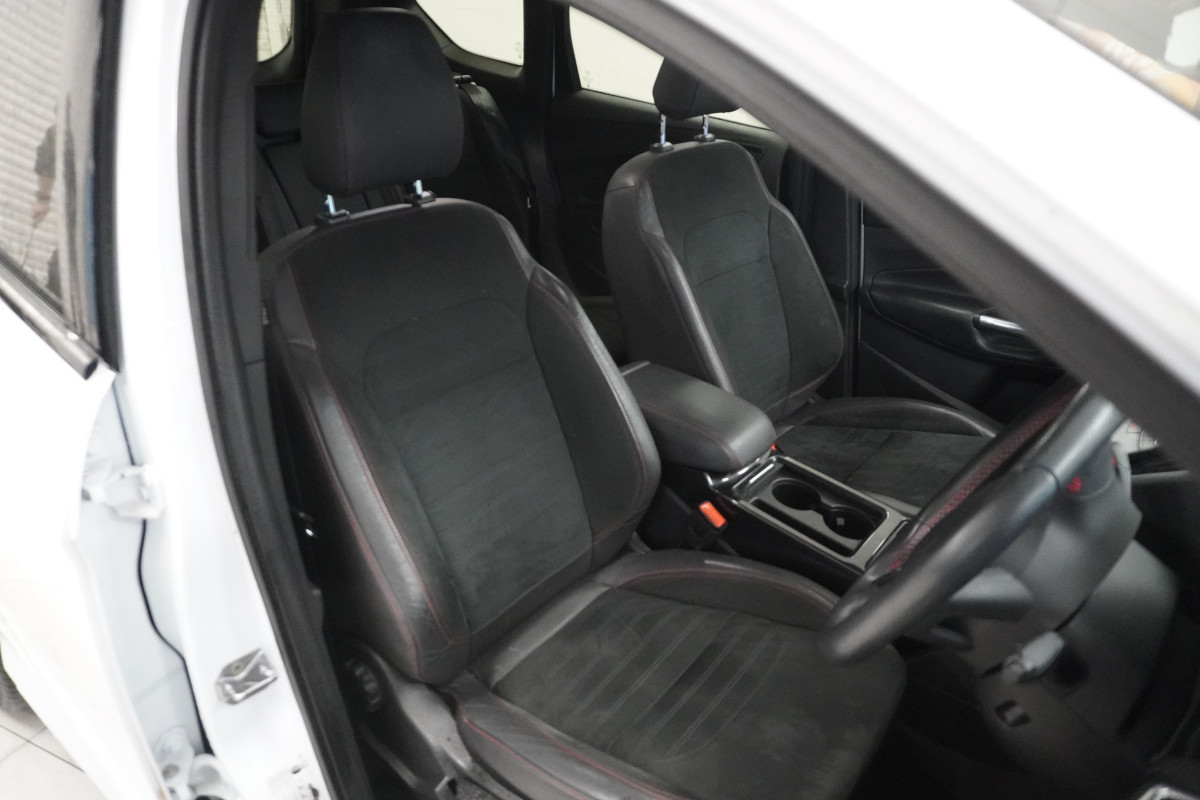 2019 (JULY) FORD KUGA 2.0 TDCi ST-LINE AUTOMATIC — ONLY 79K