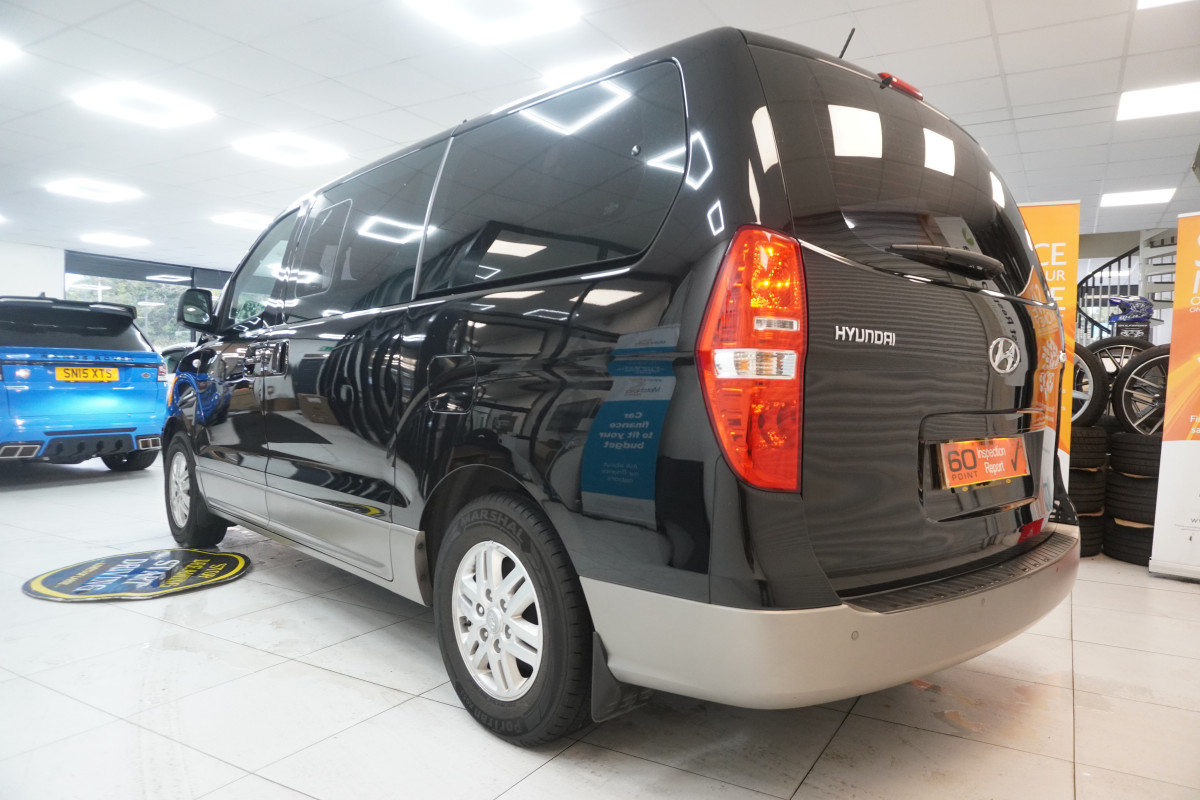 2019 (JUNE) HYUNDAI i800 2.5 CRDi SE NAV 8 SEATER — NEW MODEL — SAT NAV — REAR CAMERA