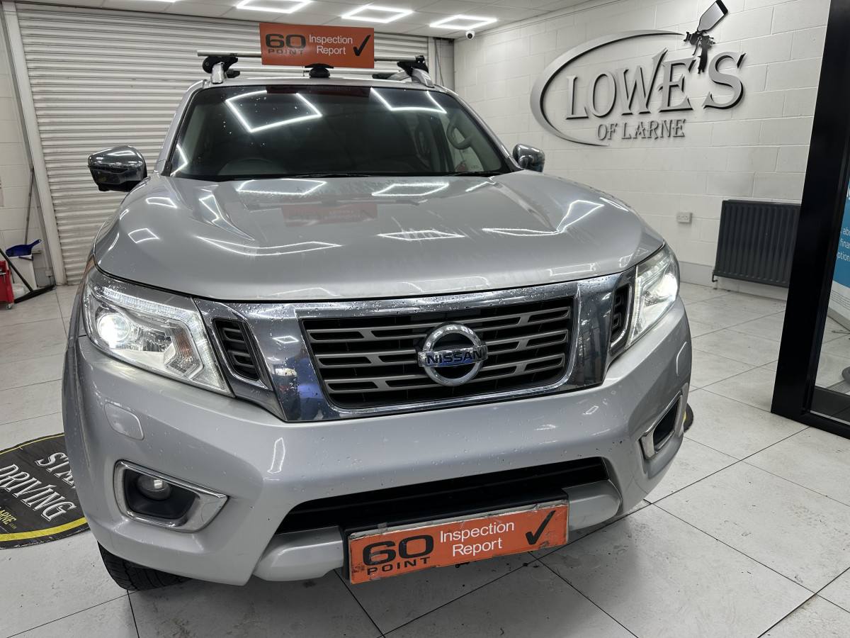 2017 (JUNE) NISSAN NAVARA 2.3 DCi 190 TEKNA DOUBLE CAB PICK-UP AUTOMATIC with ONLY 99K — HEATED LEATHER, SAT NAV —***NO VAT***