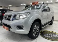 2017 (JUNE) NISSAN NAVARA 2.3 DCi 190 TEKNA DOUBLE CAB PICK-UP AUTOMATIC with ONLY 99K — HEATED LEATHER, SAT NAV —***NO VAT***