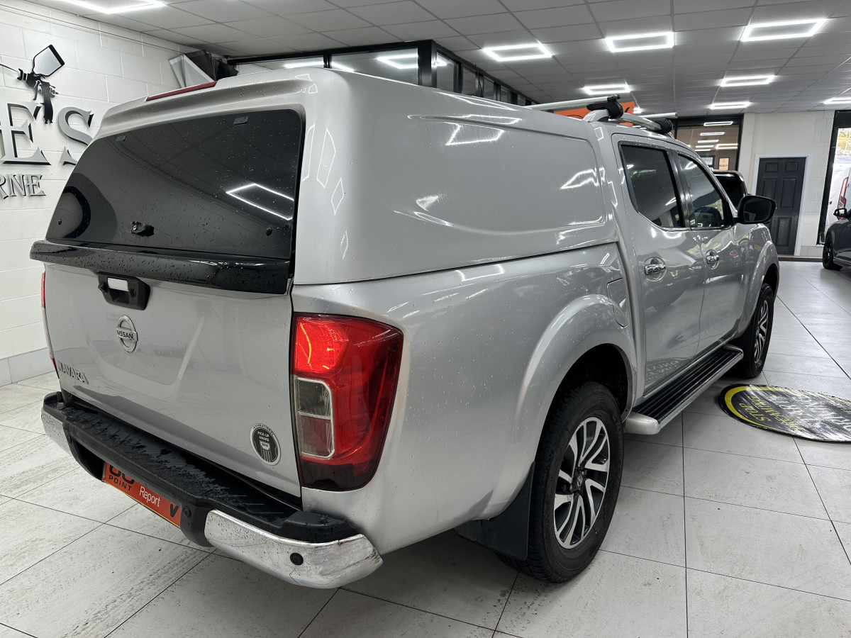 2017 (JUNE) NISSAN NAVARA 2.3 DCi 190 TEKNA DOUBLE CAB PICK-UP AUTOMATIC with ONLY 99K — HEATED LEATHER, SAT NAV —***NO VAT***
